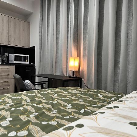 Grand Bleu - London - Next To Piccadilly Line Tube Station & Brand New Facilities Hotel Eksteriør billede
